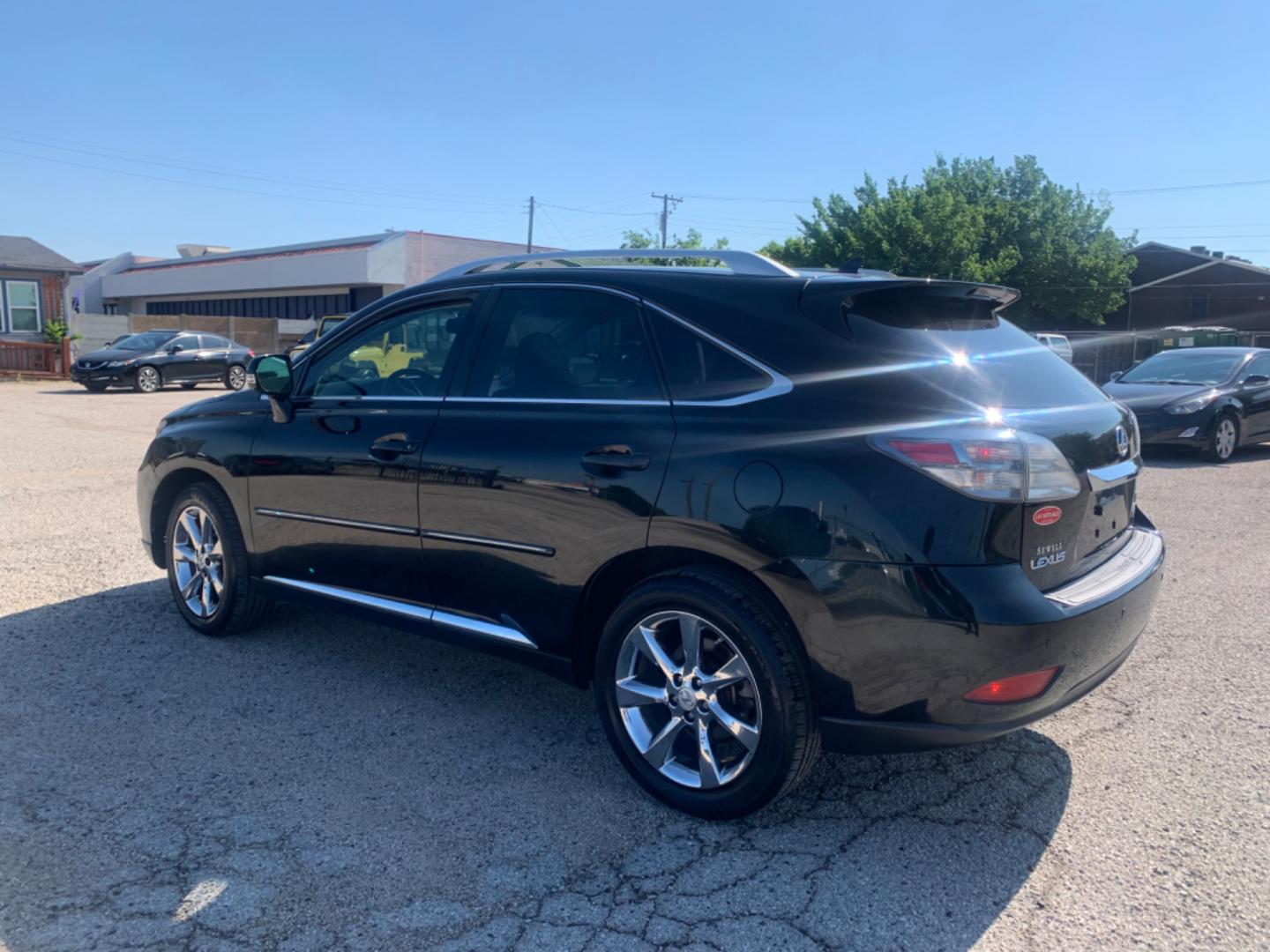 2010 Black Lexus RX 350 FWD (2T2ZK1BA3AC) with an 3.5L V6 DOHC 24V engine, Automatic transmission, located at 1830 North Belt Line Road, Irving, TX, 75061, (469) 524-0199, 32.834373, -96.993584 - Photo#5